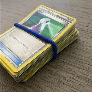 60 Pokémon Cards